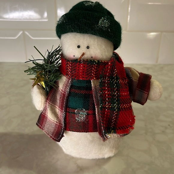 6.5” felt plush snowman with weighted bottom. - Picture 1 of 6